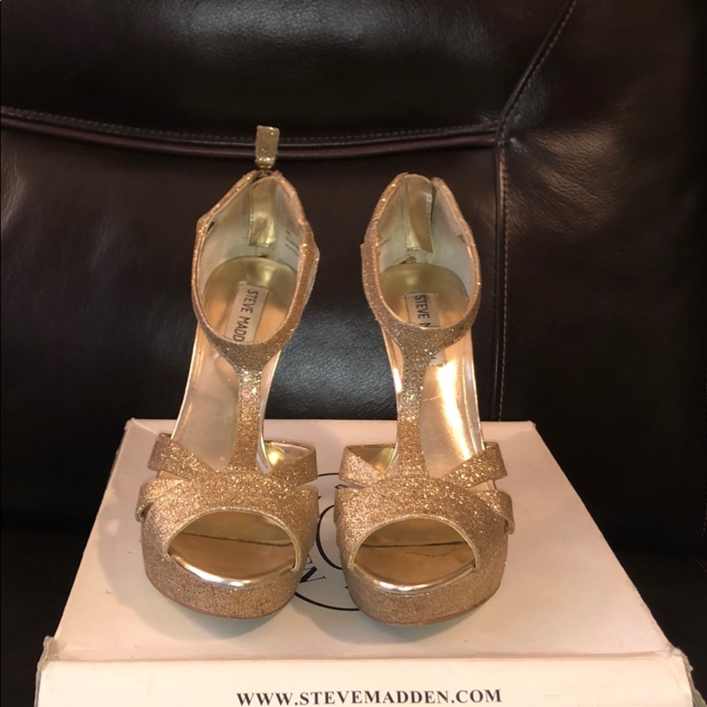 Steve Madden Gold Glitter Shoes